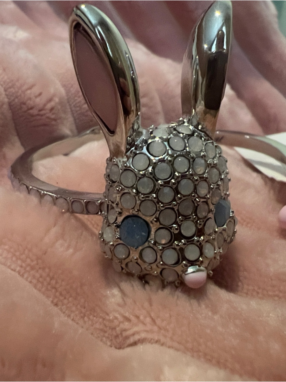 Betsey Johnson Faux Stone Spring Bunny Hinged Bangle Bracelet - Picture 3 of 5